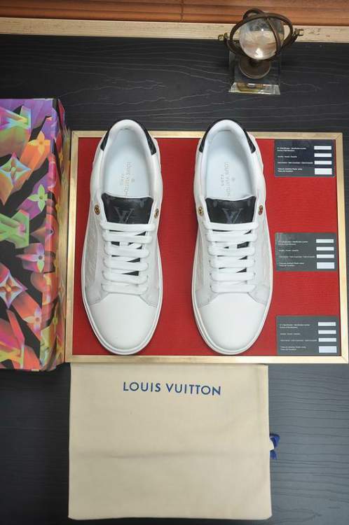 Picture of Louis Vuitton Shoes _SKULVsz38-45hnh061015630